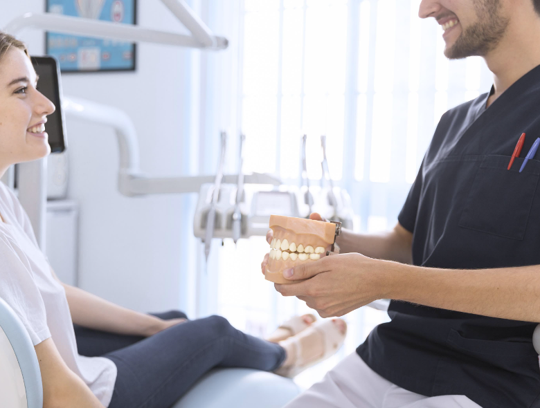 Teljes fogsor implantátum: minden tudnivaló egy helyen 